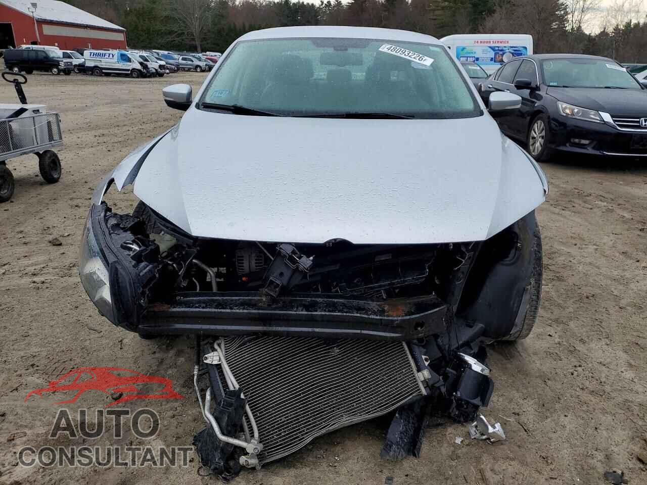VOLKSWAGEN PASSAT 2012 - 1VWBP7A38CC075387