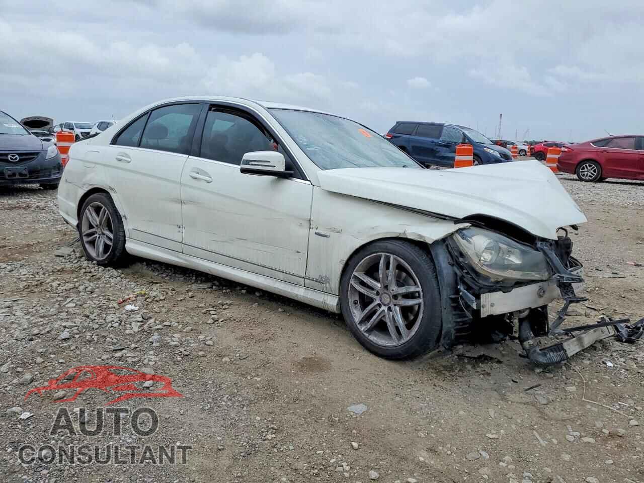 MERCEDES-BENZ C-CLASS 2012 - WDDGF4HB5CA626545