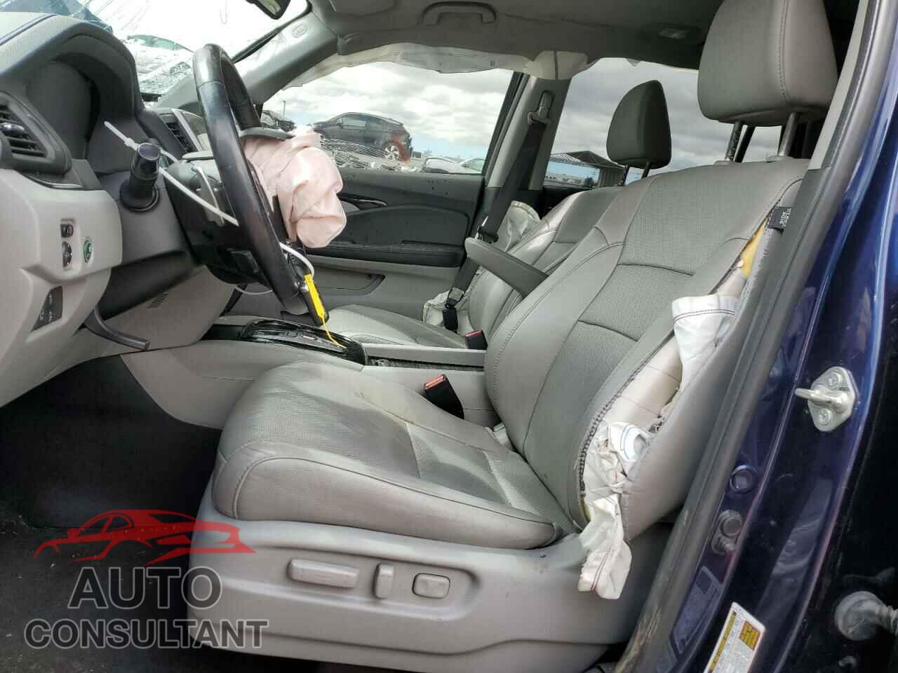 HONDA PILOT 2016 - 5FNYF6H02GB114652
