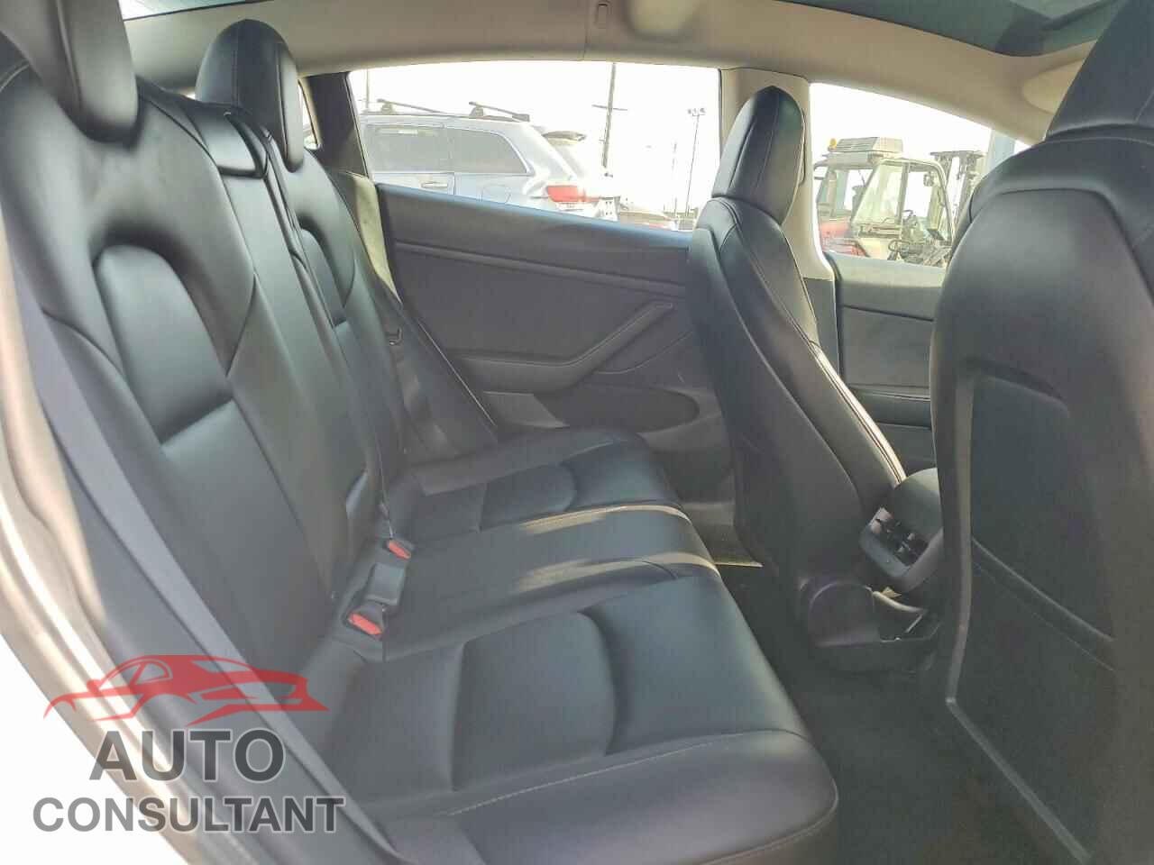 TESLA MODEL 3 2021 - 5YJ3E1EAXMF090299