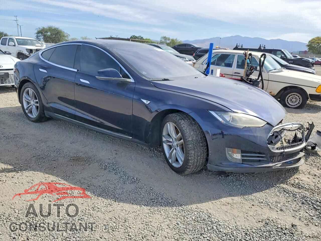 TESLA MODEL S 2014 - 5YJSA1S12EFP32933