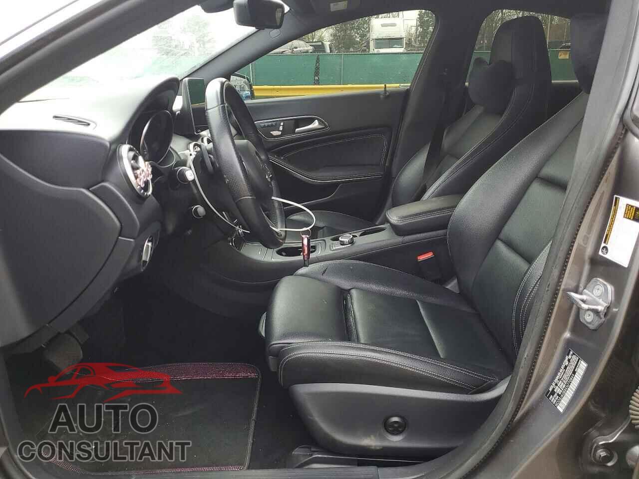 MERCEDES-BENZ CLA-CLASS 2019 - WDDSJ4GB8KN770849
