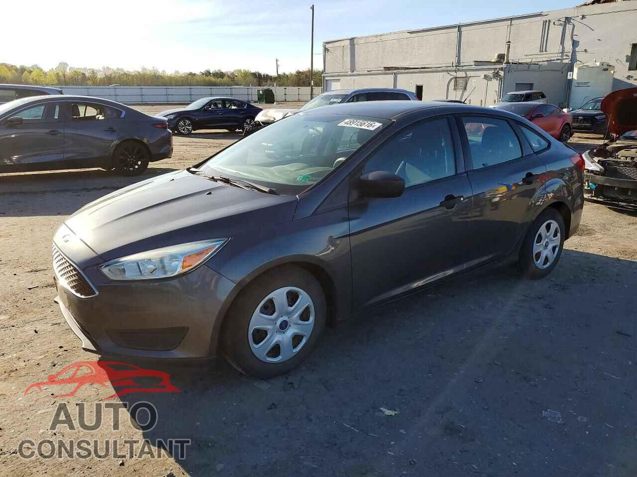FORD FOCUS 2017 - 1FADP3E22HL316153