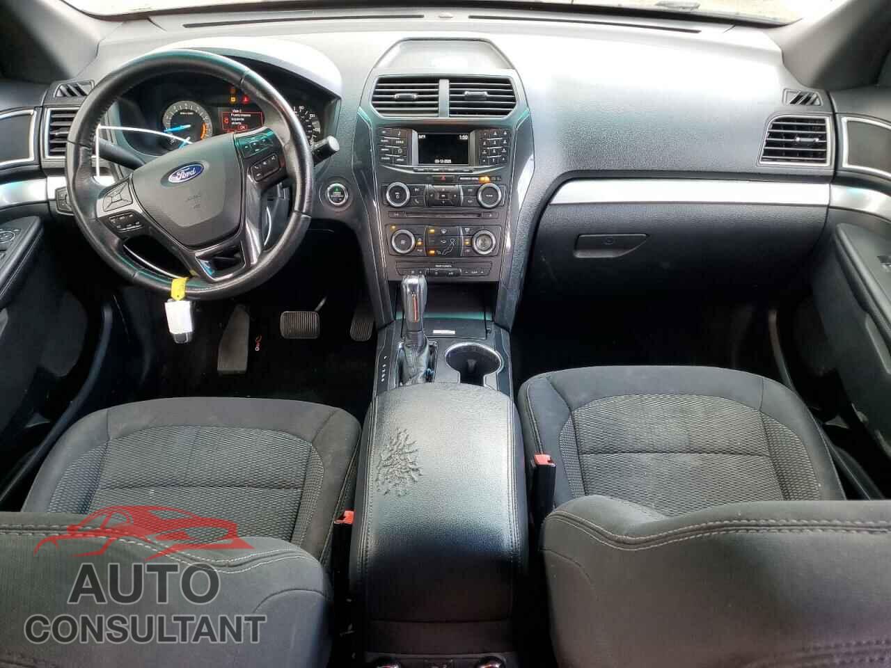 FORD EXPLORER 2017 - 1FM5K7D88HGA16325