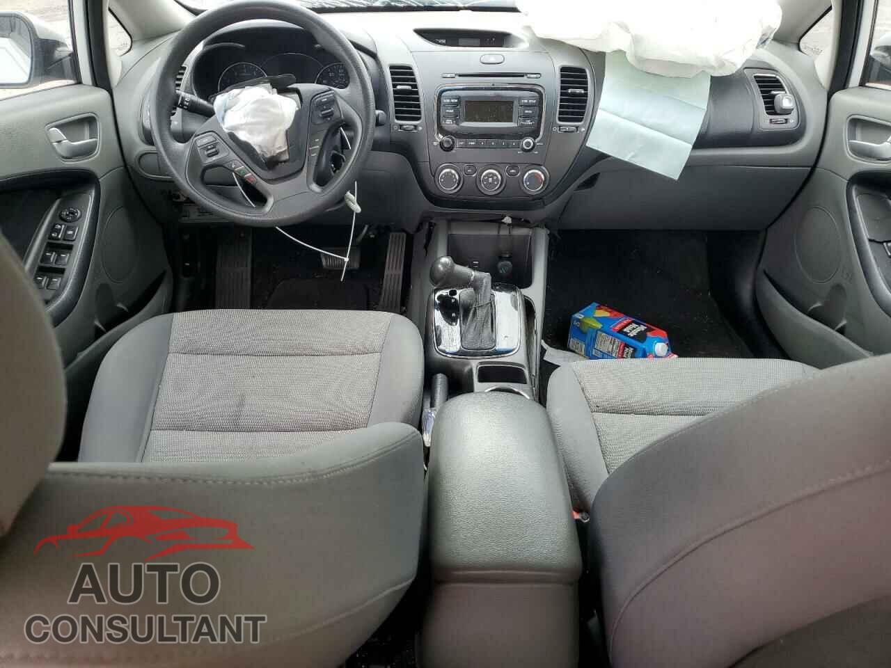 KIA FORTE 2017 - 3KPFK4A77HE073568