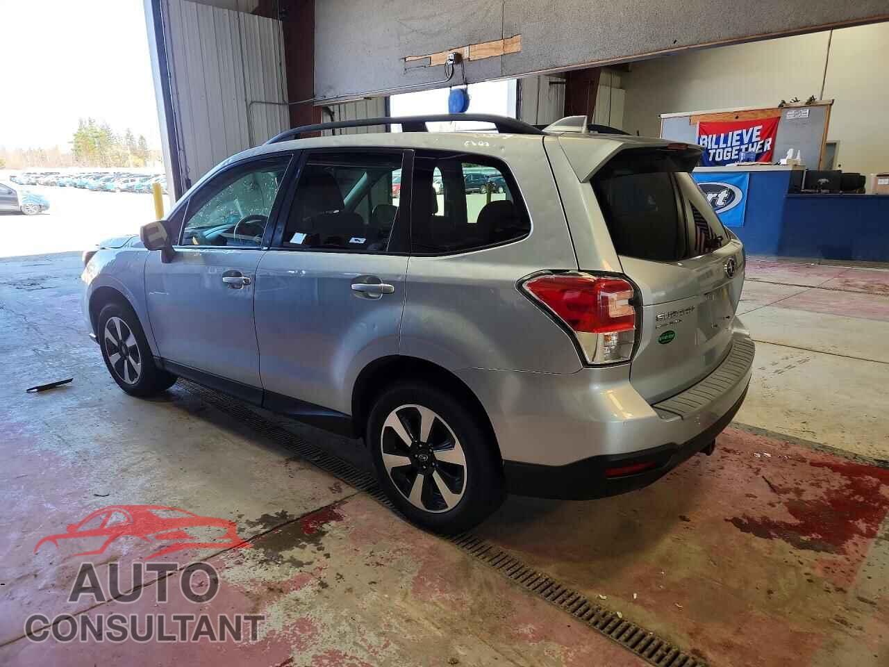 SUBARU FORESTER 2017 - JF2SJAGC1HH582748