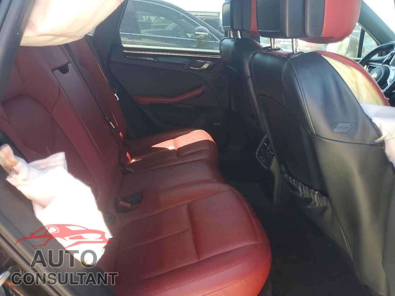 PORSCHE MACAN 2016 - WP1AB2A59GLB58896