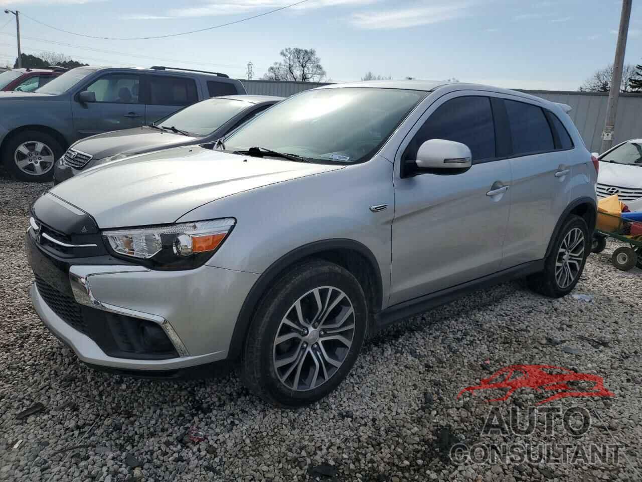 MITSUBISHI OUTLANDER 2018 - JA4AR3AU0JZ017708