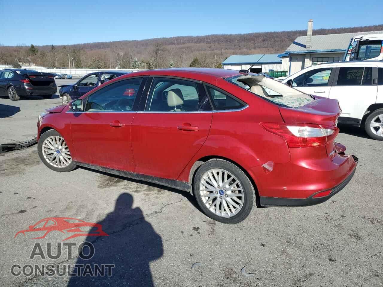 FORD FOCUS 2012 - 1FAHP3H28CL209937