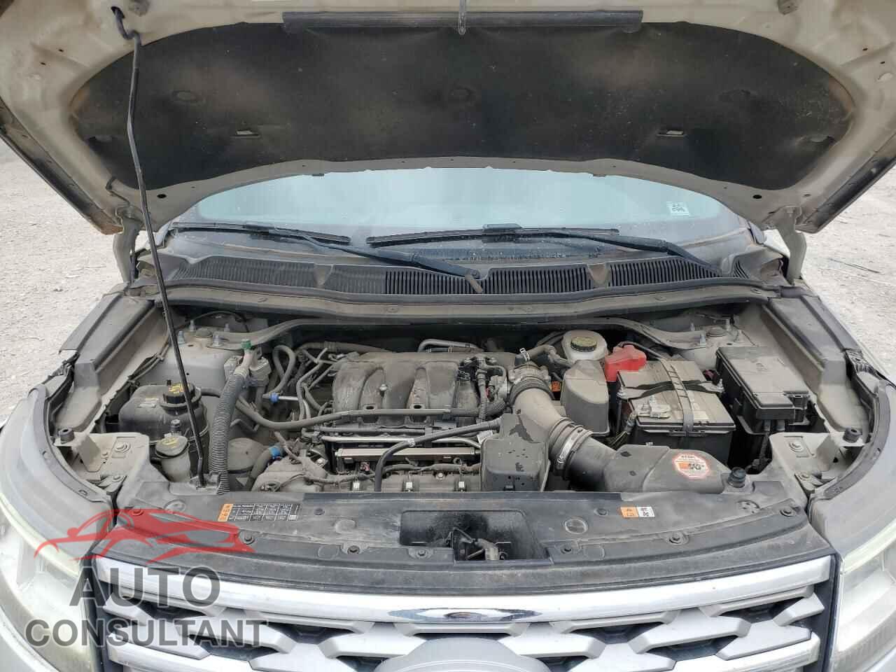 FORD EXPLORER 2018 - 1FM5K7F84JGB10995