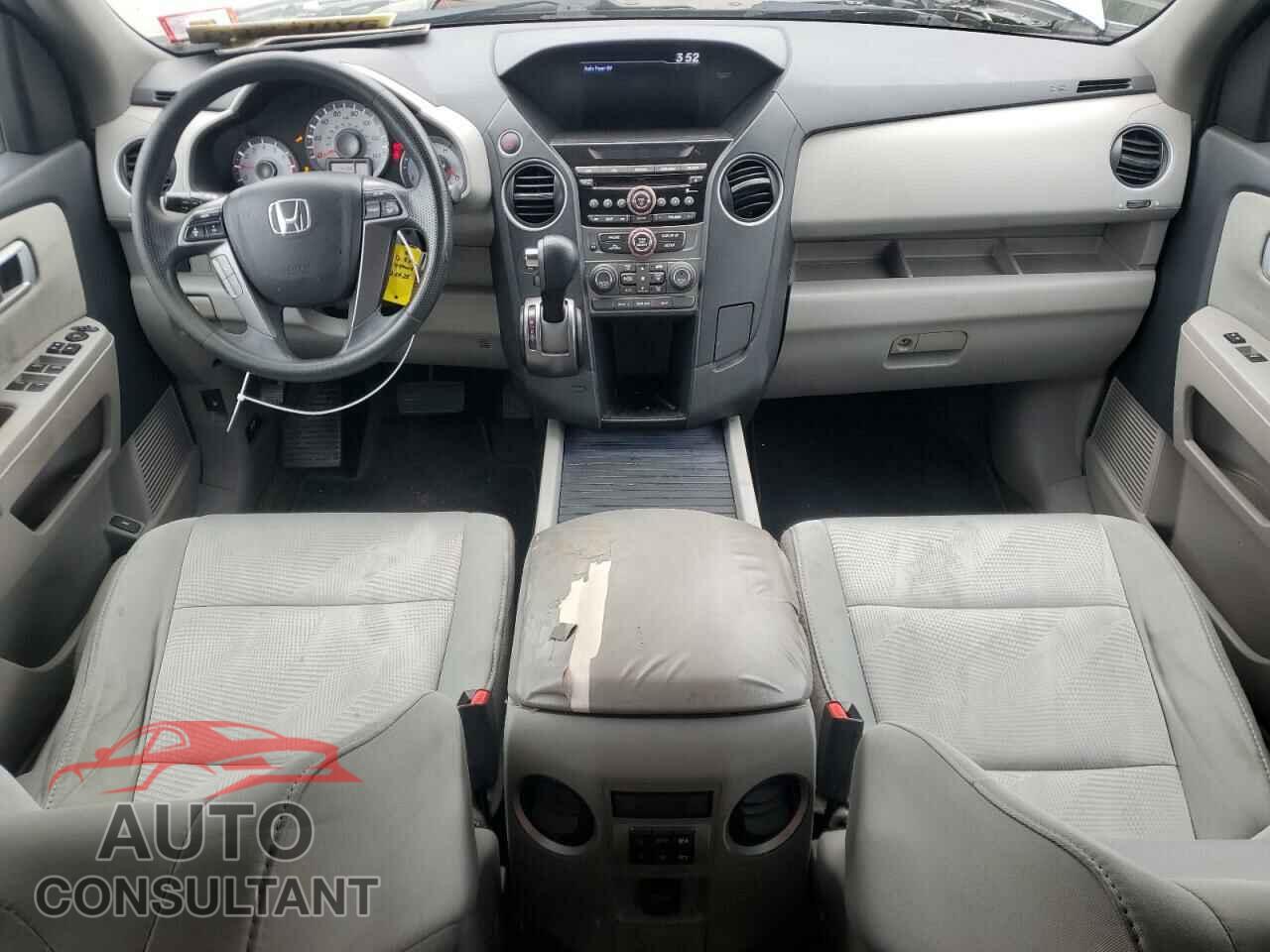 HONDA PILOT 2015 - 5FNYF3H2XFB016130