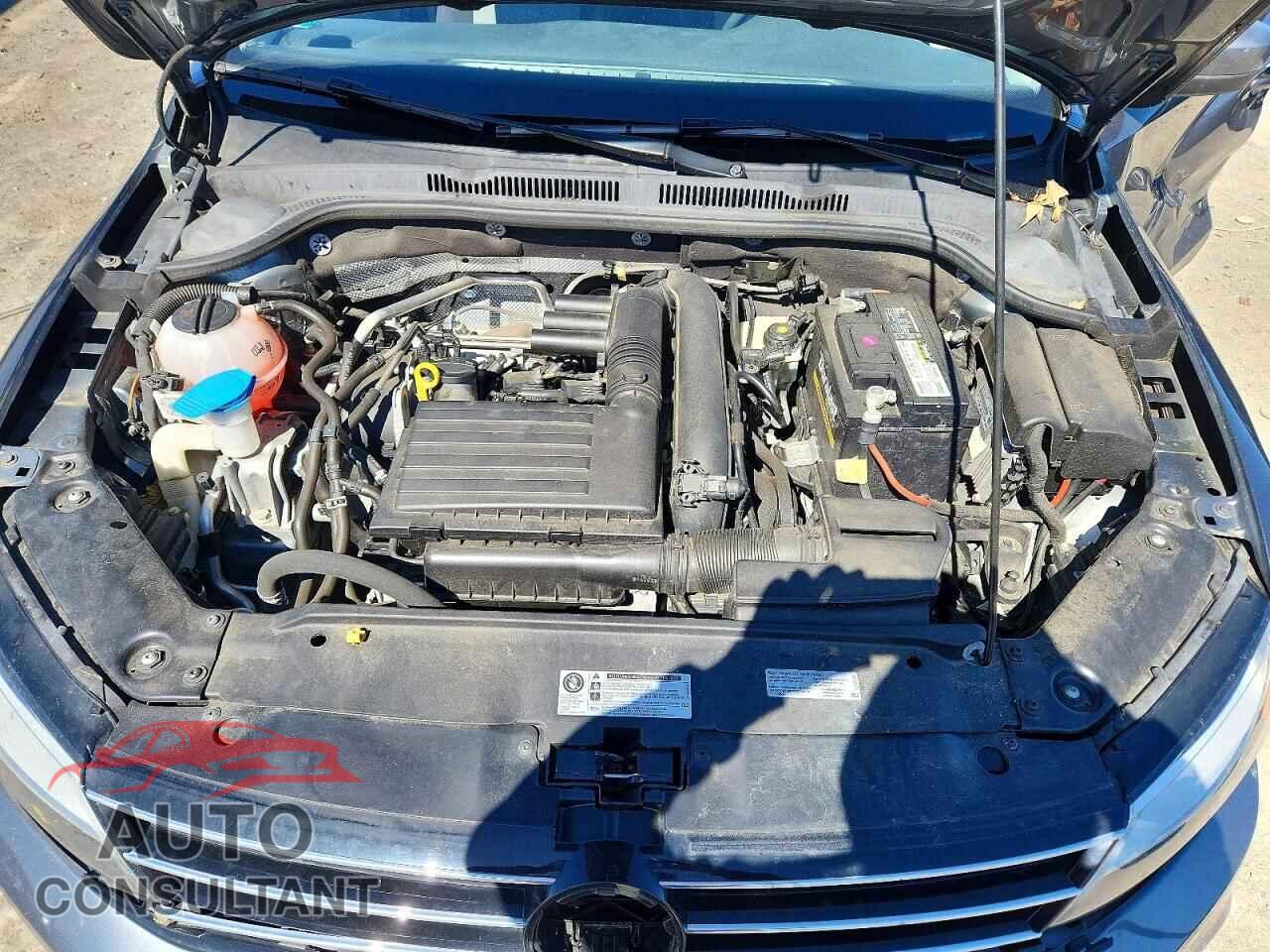 VOLKSWAGEN JETTA 2017 - 3VW2B7AJ5HM219982