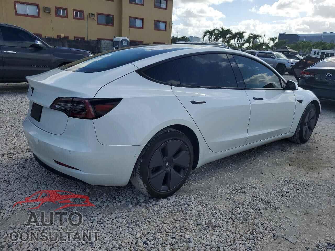 TESLA MODEL 3 2021 - 5YJ3E1EA0MF988586