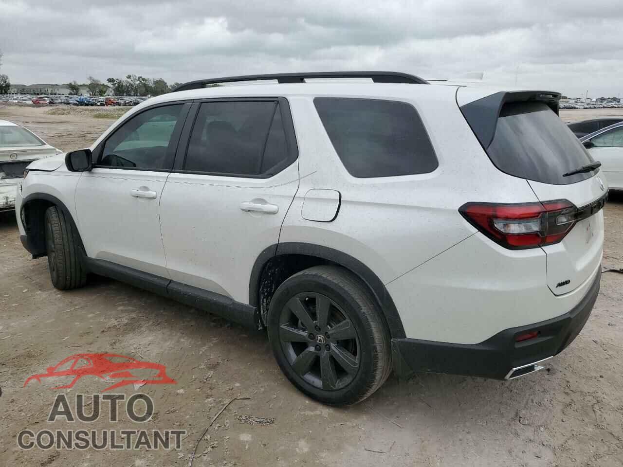HONDA PILOT 2023 - 5FNYG1H39PB013232