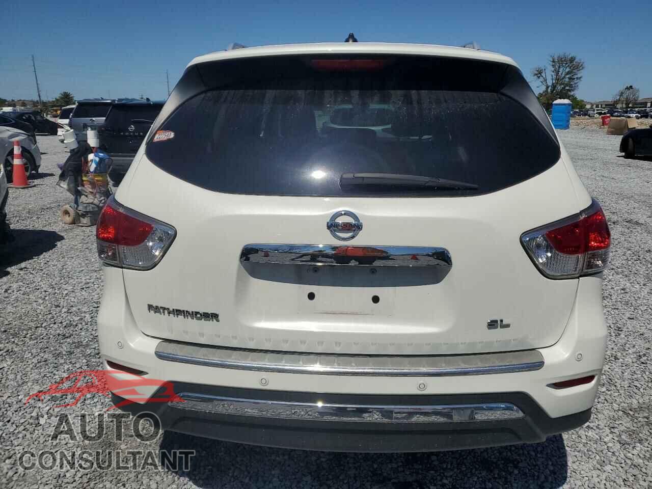 NISSAN PATHFINDER 2015 - 5N1AR2MN9FC601907