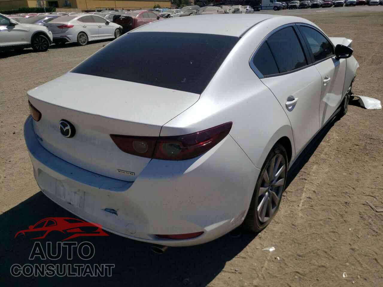 MAZDA 3 2021 - JM1BPACL0M1302145