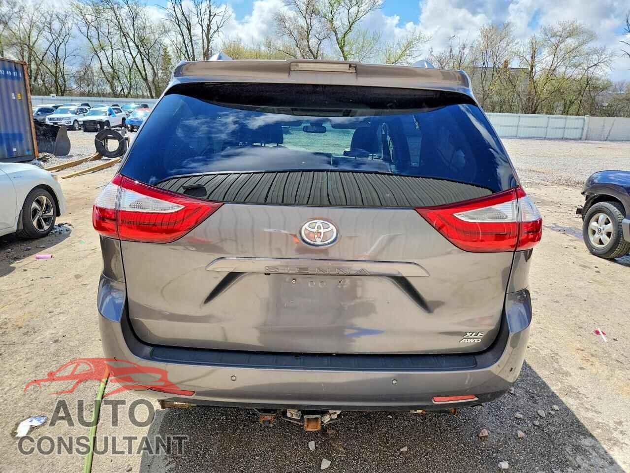 TOYOTA SIENNA 2019 - 5TDDZ3DC7KS224718
