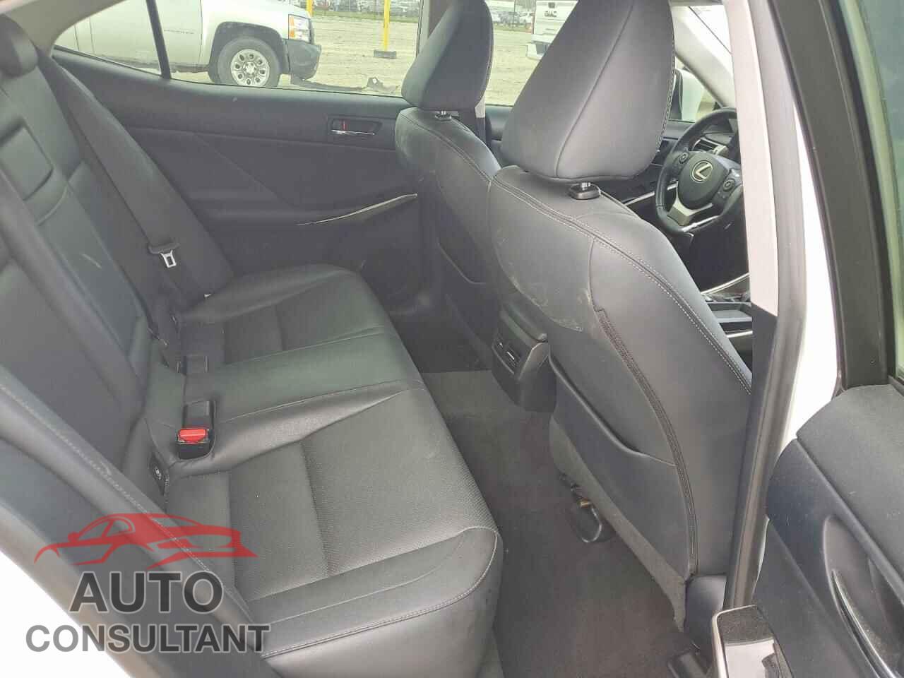 LEXUS IS 2015 - JTHCF1D20F5018778