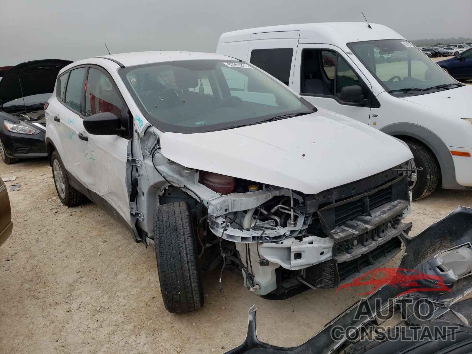 FORD ESCAPE 2019 - 1FMCU0F71KUA62780