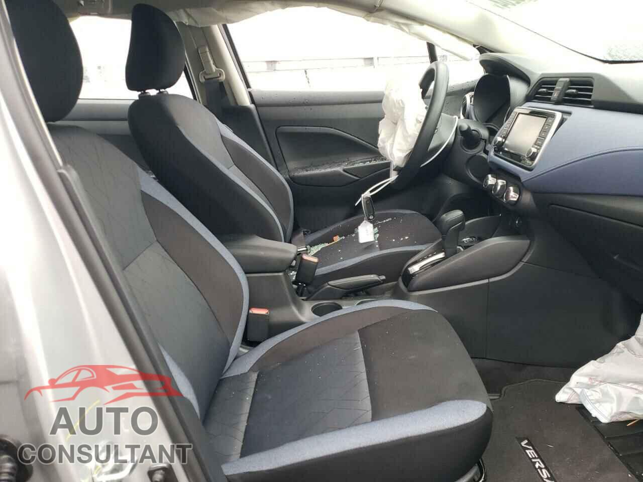 NISSAN VERSA 2024 - 3N1CN8EV2RL819032