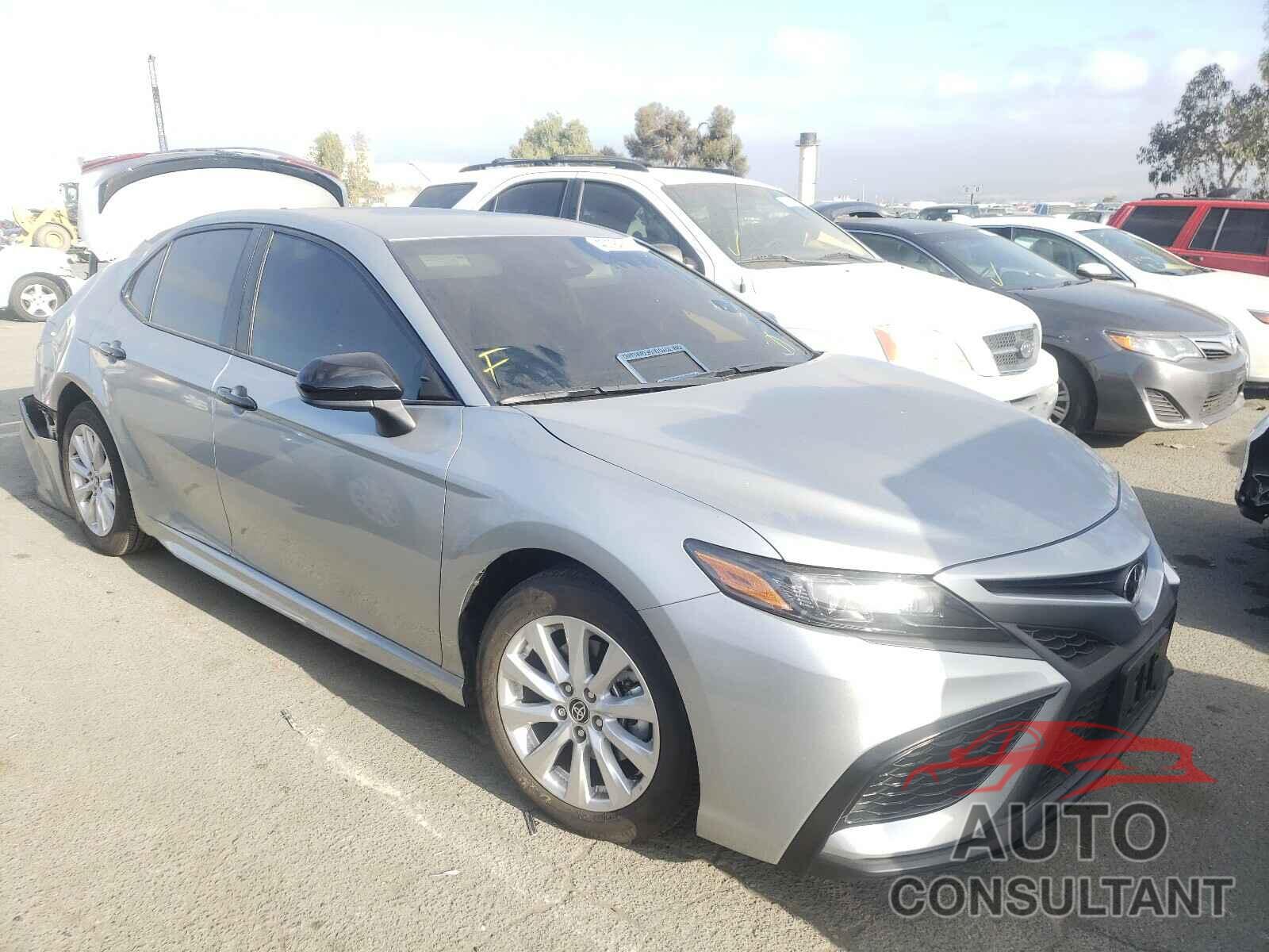 TOYOTA CAMRY 2021 - 4T1G11AK9MU403065