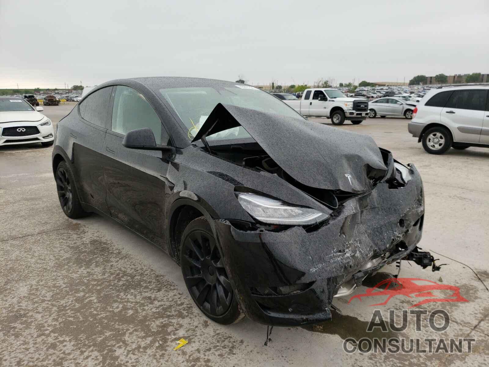 TESLA MODEL Y 2020 - 5YJYGDEE8LF048393