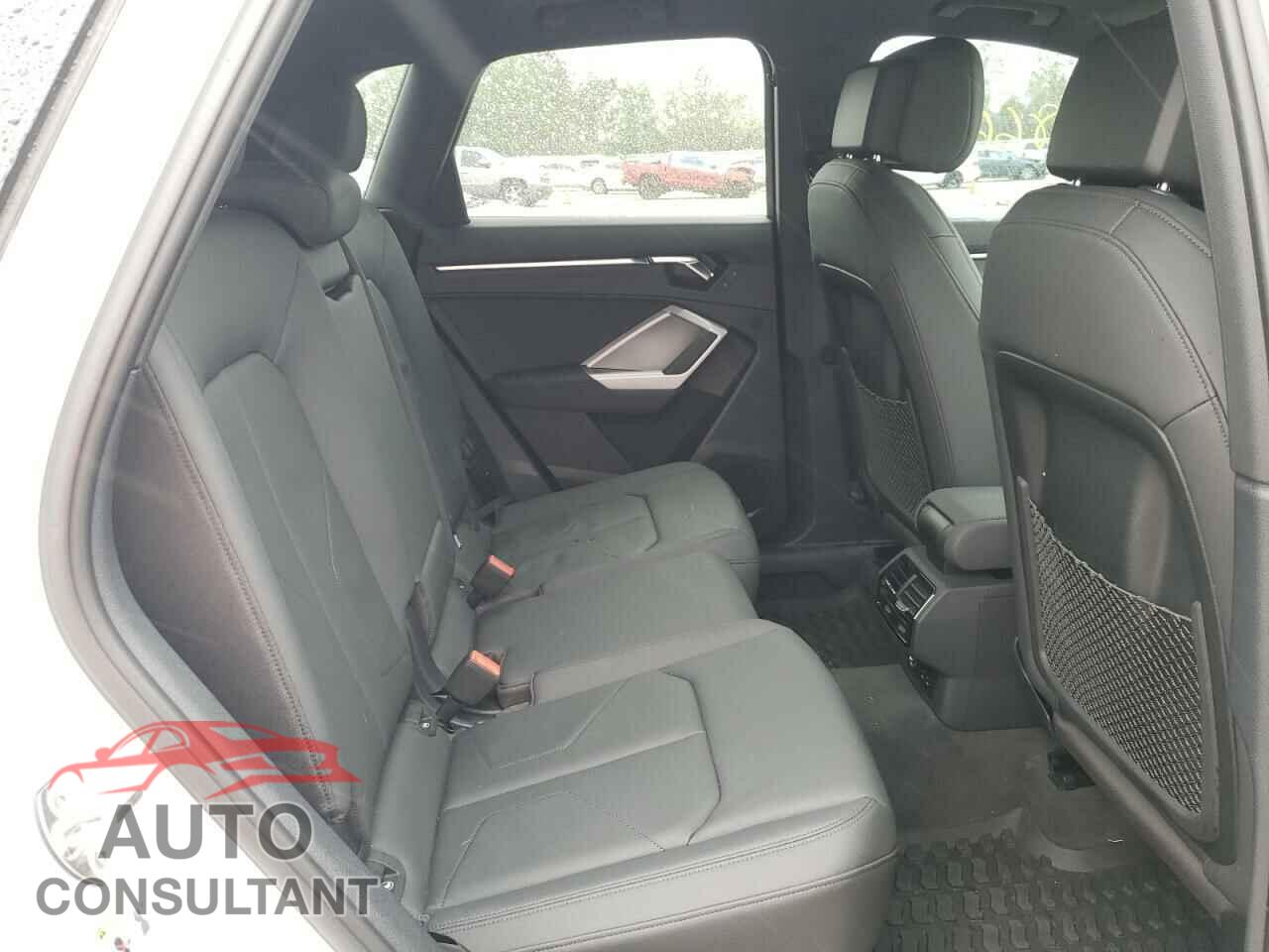 AUDI Q3 2021 - WA1DECF36M1069176
