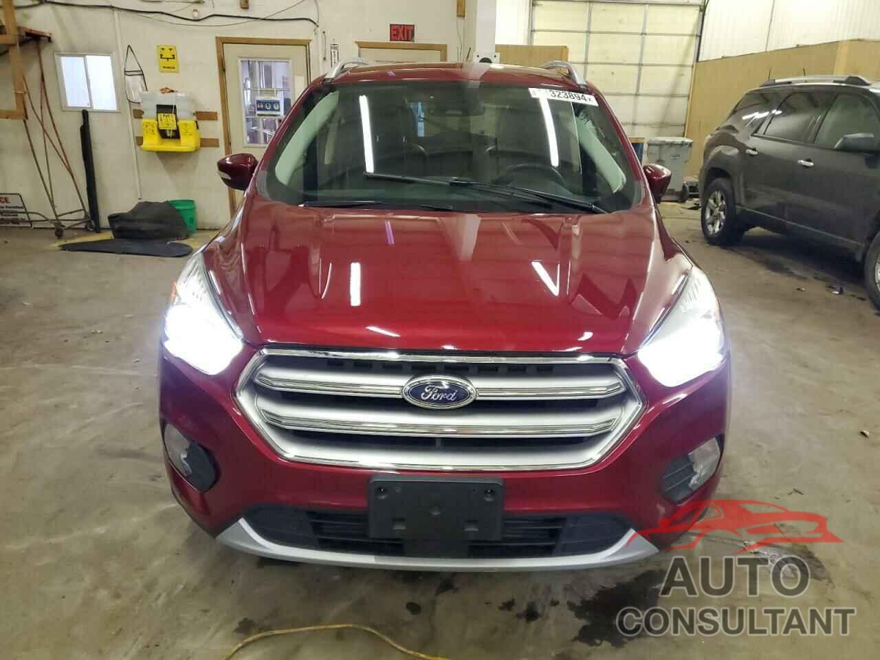 FORD ESCAPE 2017 - 1FMCU9J93HUA23288