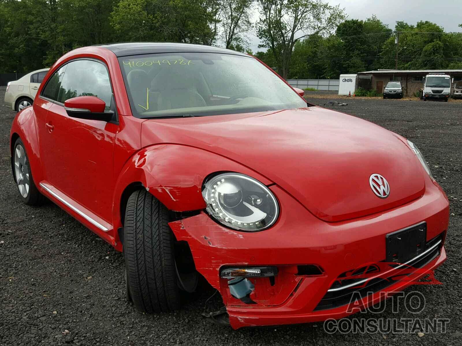 VOLKSWAGEN BEETLE 2017 - 3VWJ17AT1HM620462