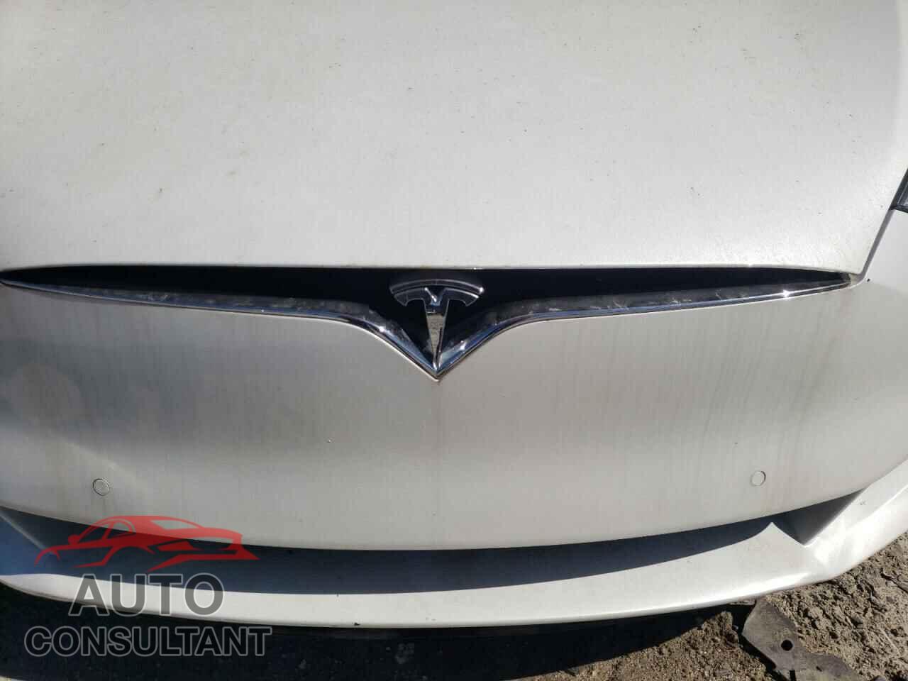 TESLA MODEL S 2019 - 5YJSA1E24KF300733