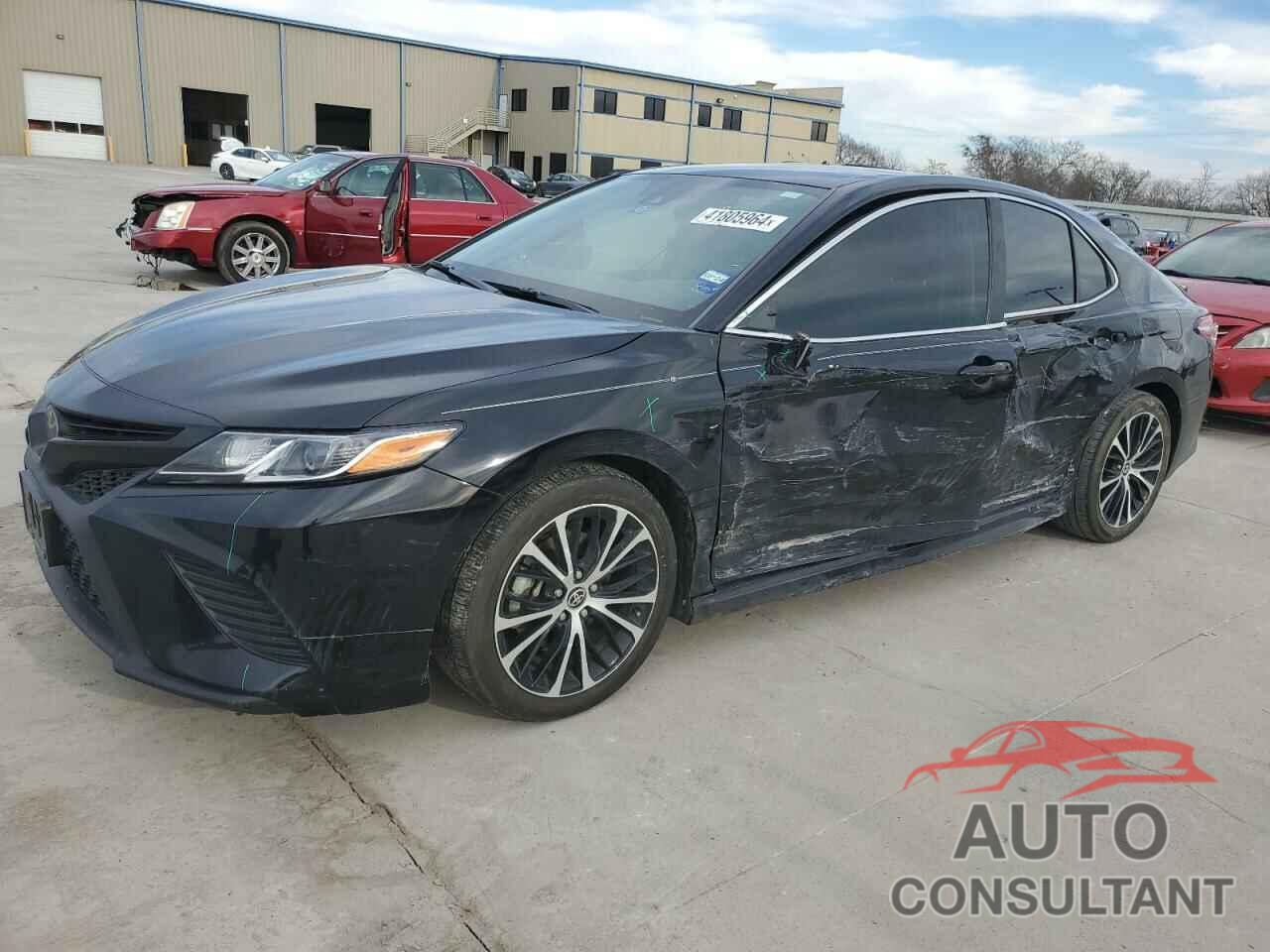 TOYOTA CAMRY 2020 - 4T1M11AK5LU975803