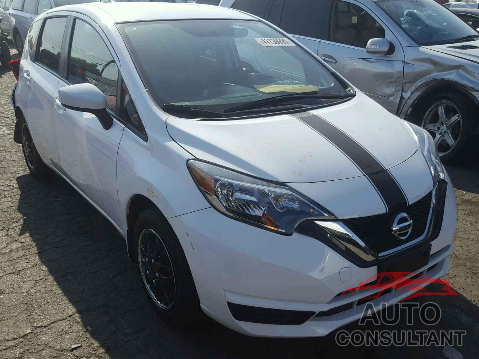NISSAN VERSA 2018 - 3N1CE2CP4JL355585