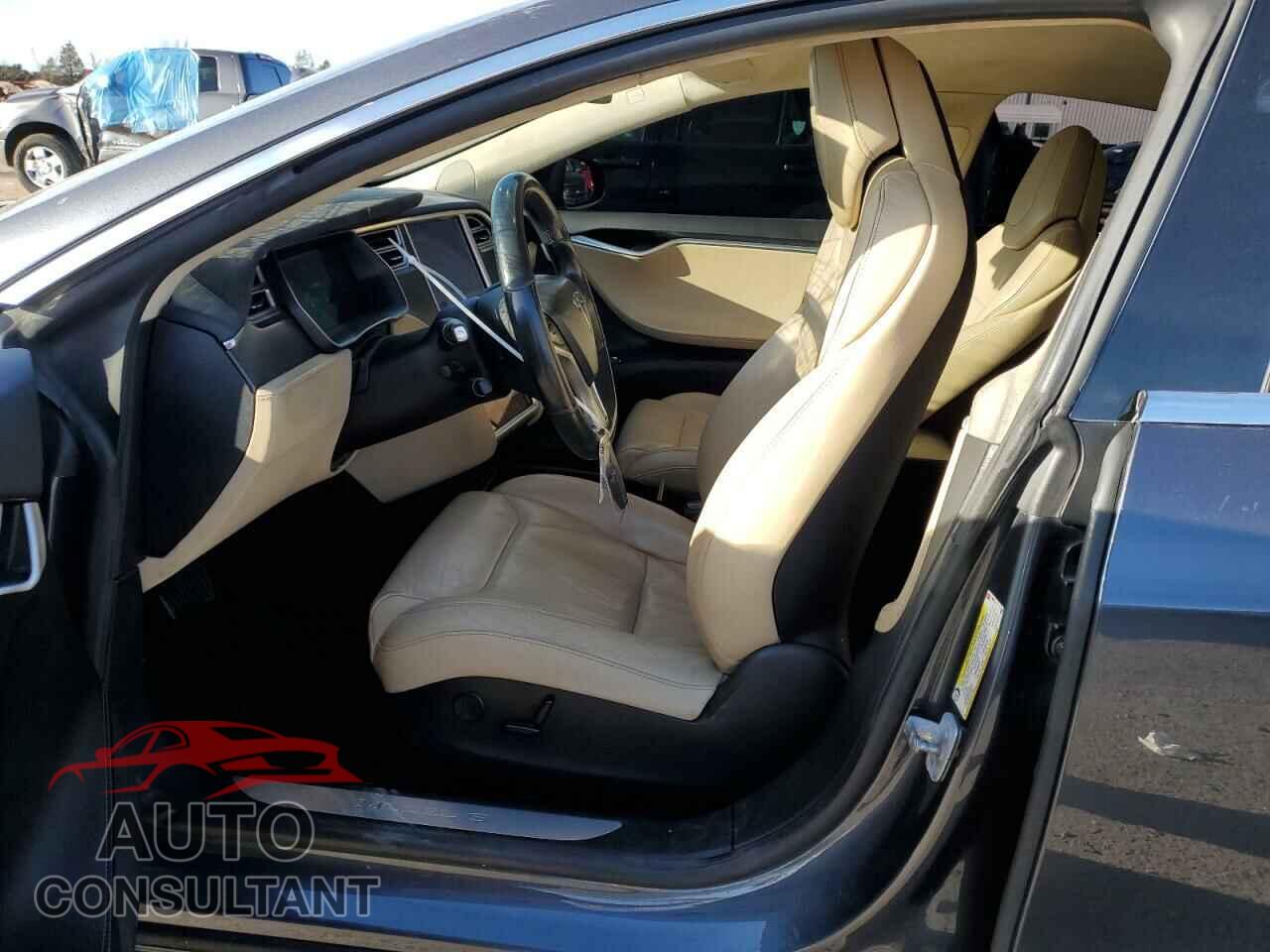 TESLA MODEL S 2017 - 5YJSA1E2XHF190621
