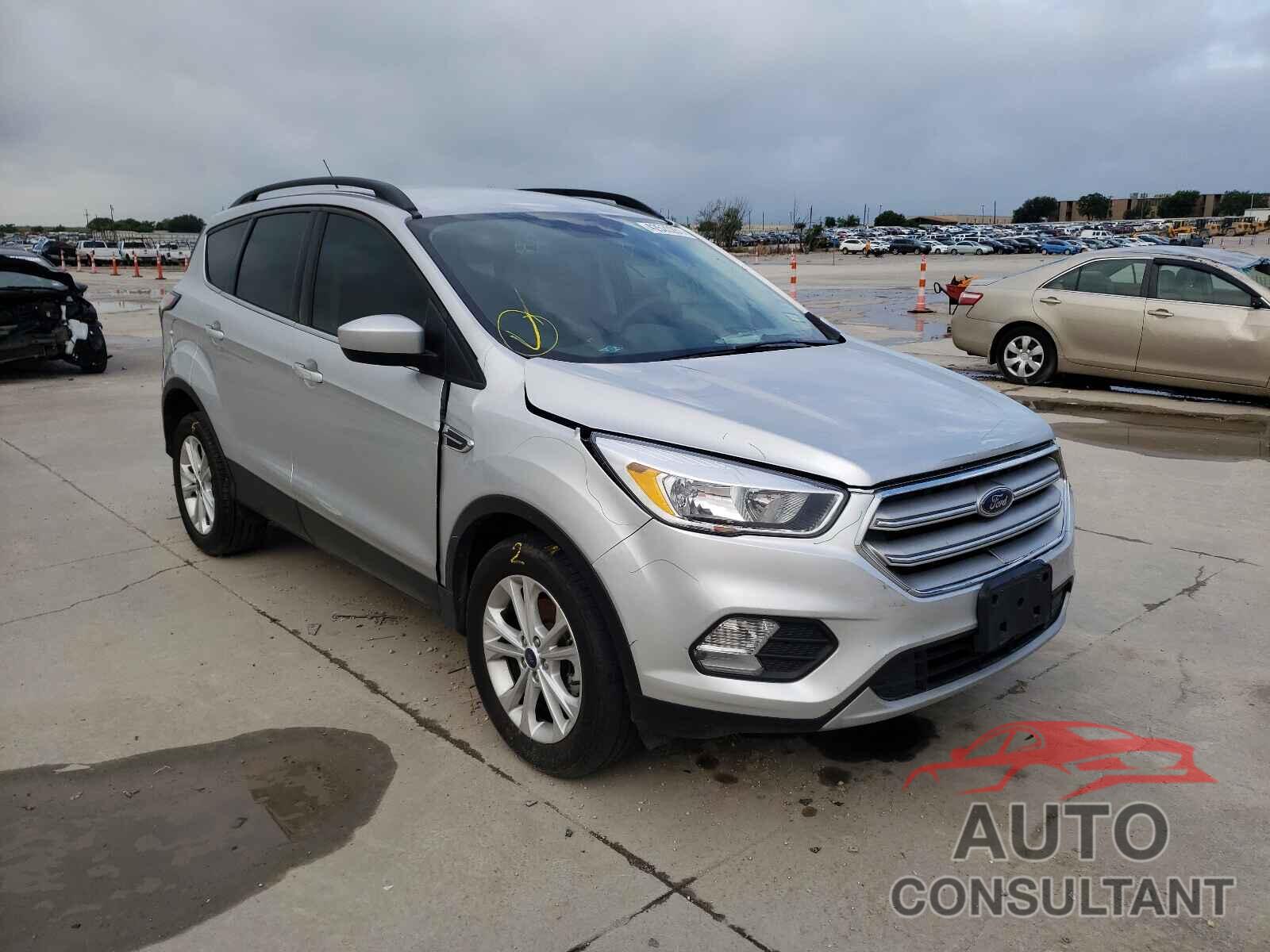 FORD ESCAPE 2018 - 1FMCU0GD2JUD19688