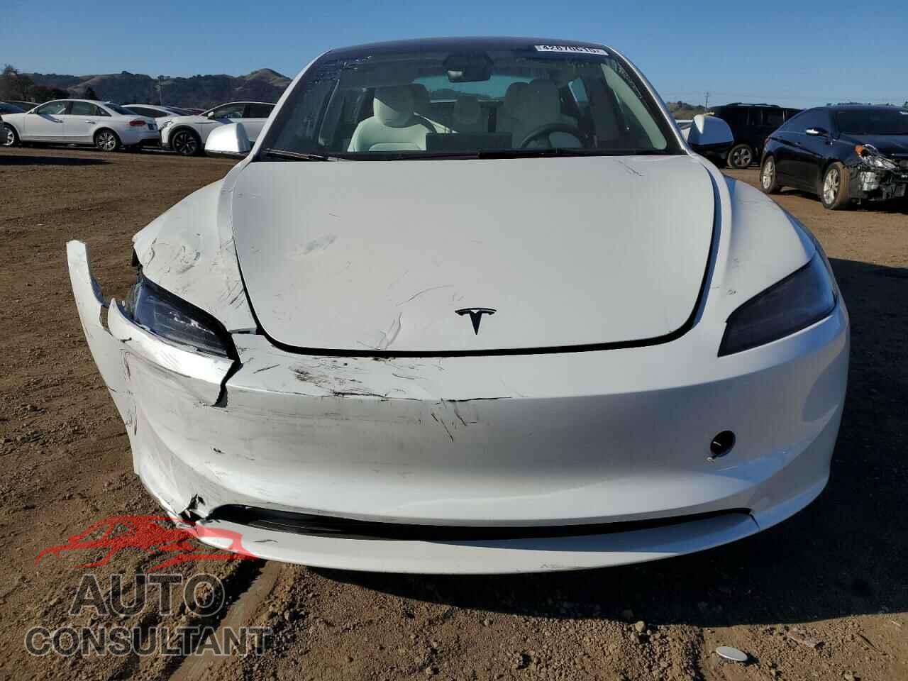TESLA MODEL 3 2024 - 5YJ3E1EA7RF826302