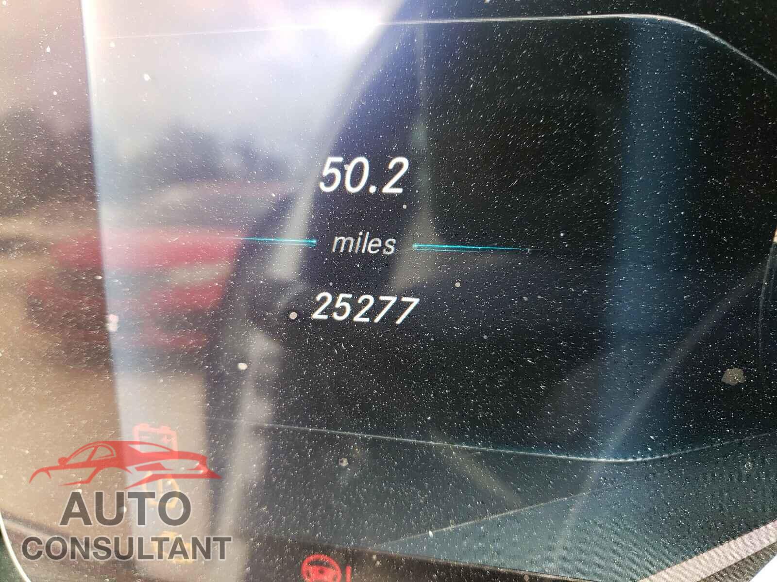 MERCEDES-BENZ E CLASS 2017 - WDDZF4JB5HA285917