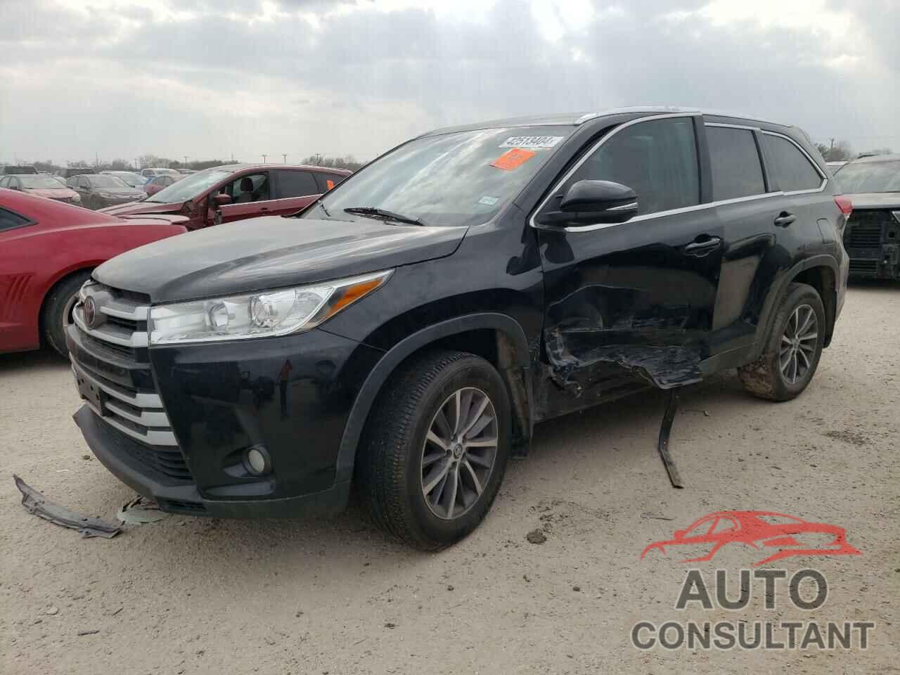 TOYOTA HIGHLANDER 2019 - 5TDKZRFH1KS566460