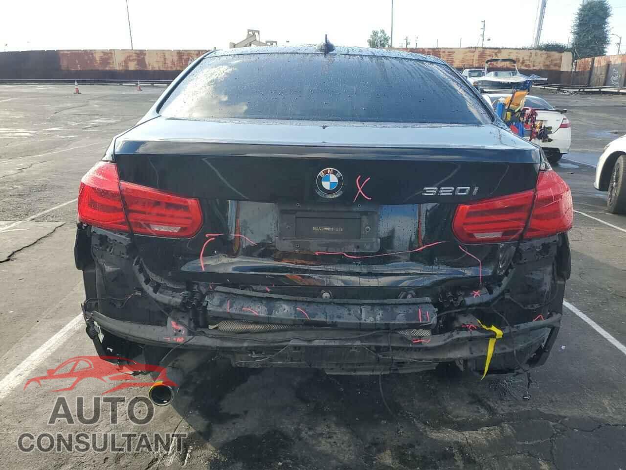 BMW 3 SERIES 2016 - WBA8E1G55GNU12288