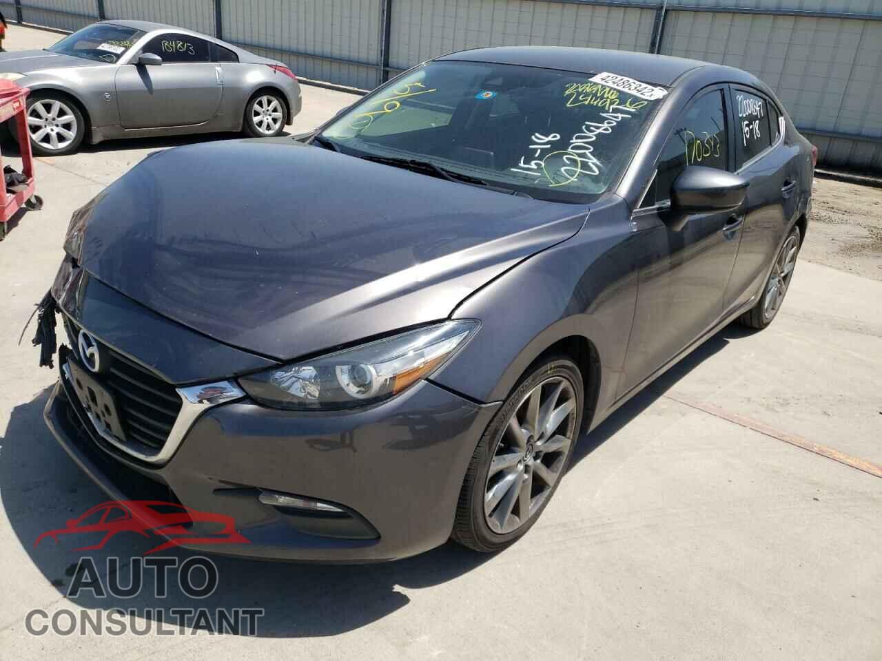 MAZDA 3 2018 - 3MZBN1V32JM244926