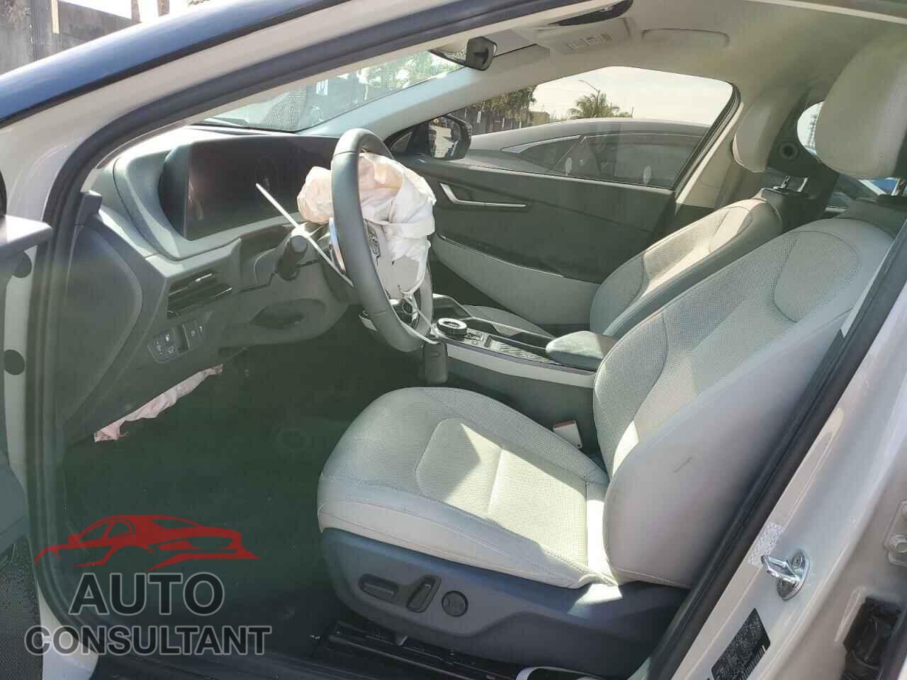 KIA EV6 LIGHT 2022 - KNDC34LA3N5042608
