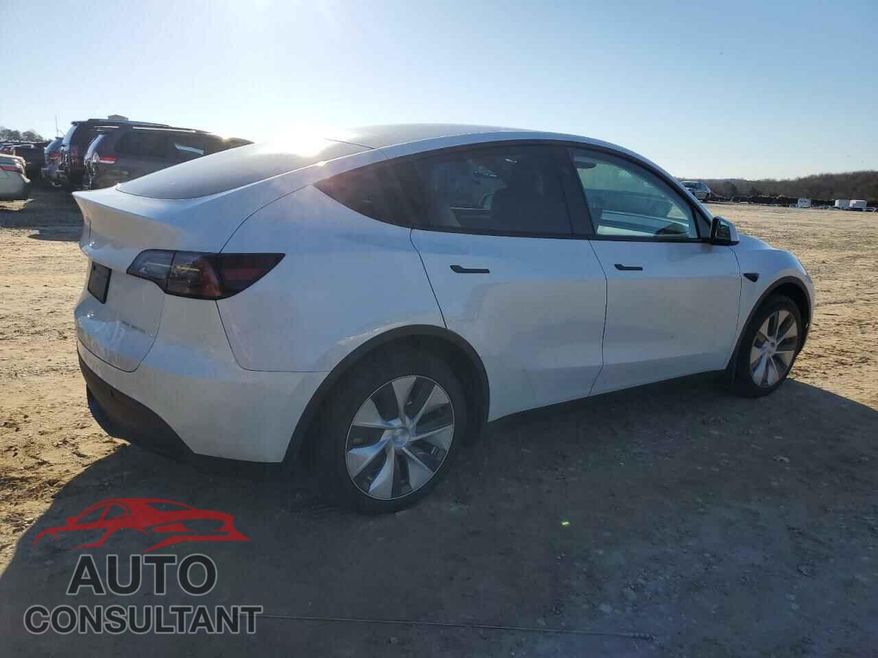 TESLA MODEL Y 2023 - 7SAYGDEE7PF810587