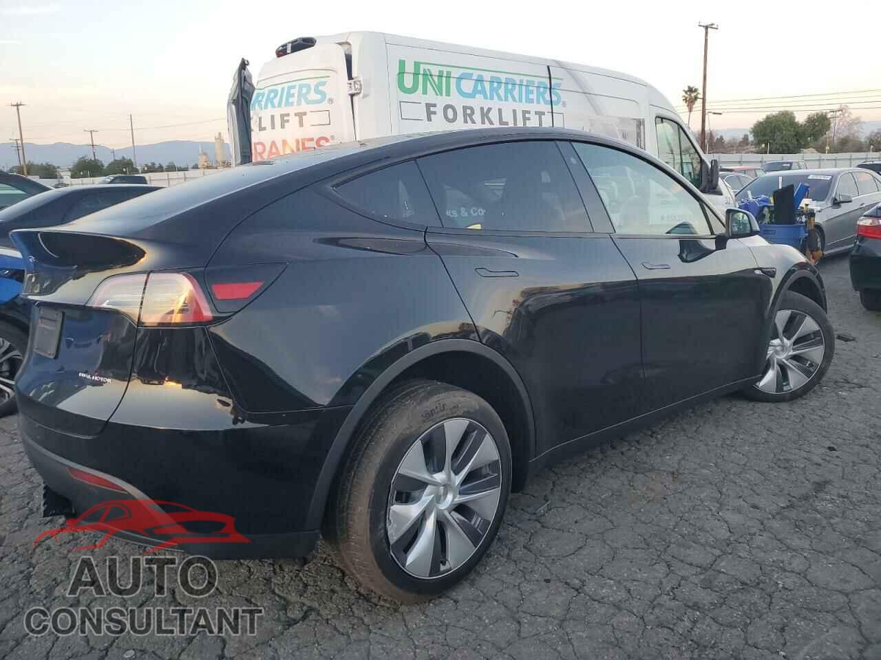 TESLA MODEL Y 2023 - 7SAYGDEE8PA068200