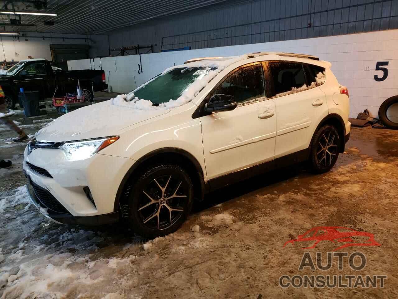 TOYOTA RAV4 2016 - JTMJFREV9GJ074517