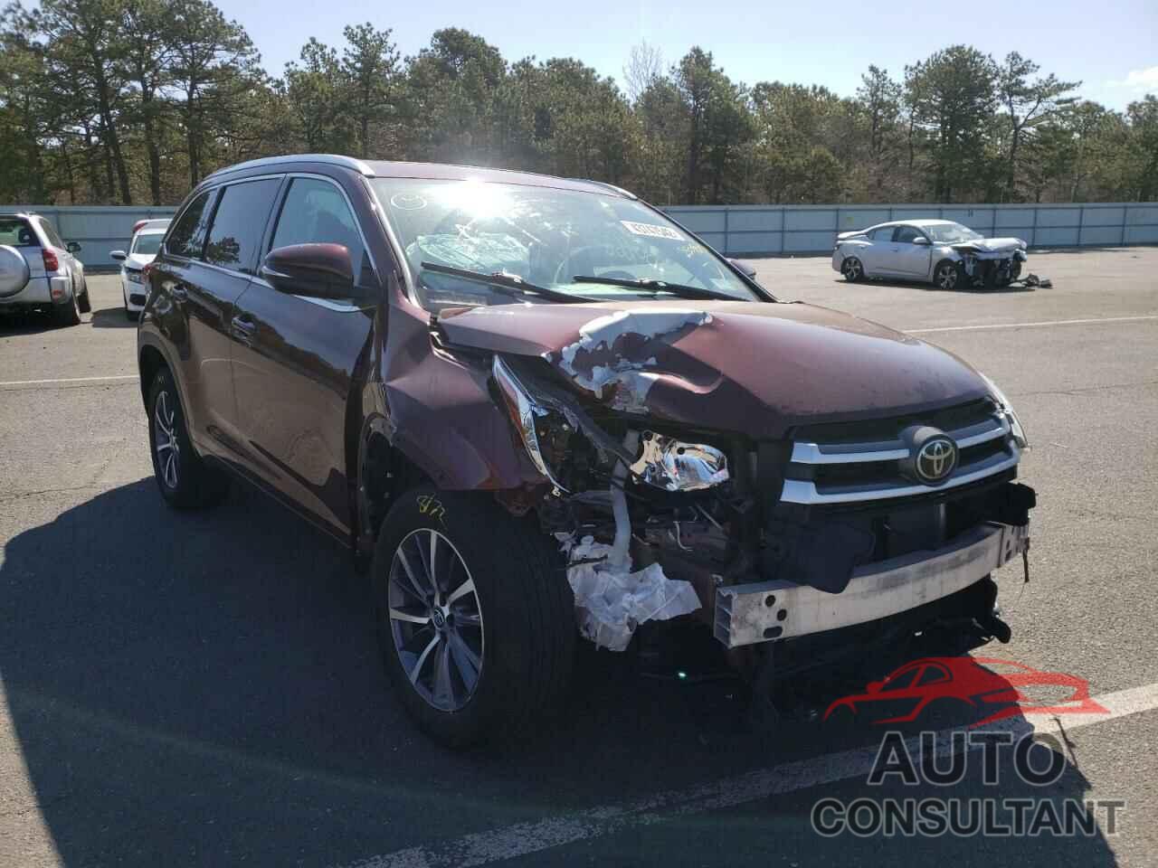 TOYOTA HIGHLANDER 2018 - 5TDKZRFH3JS250900