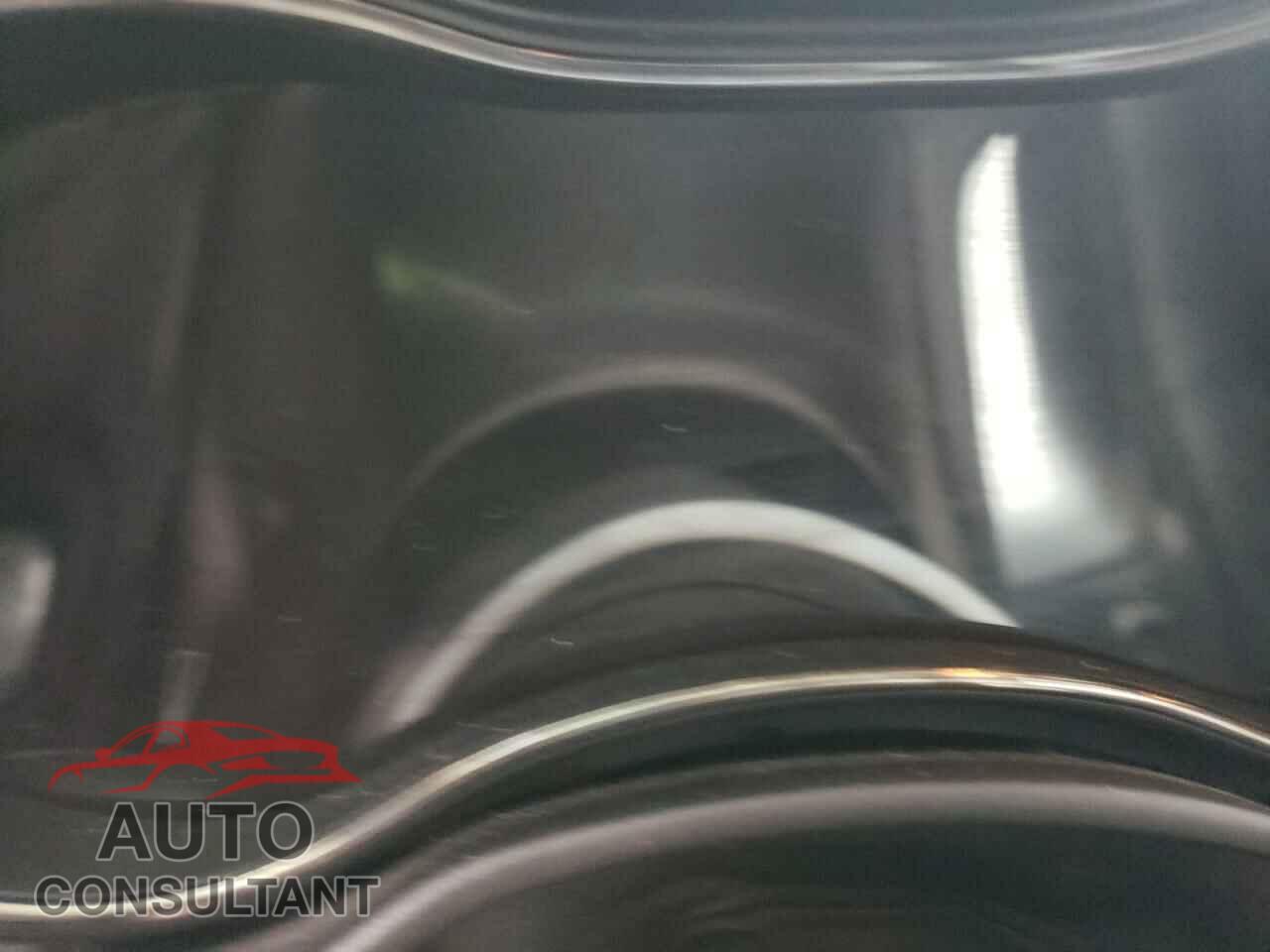 DODGE DURANGO 2018 - 1C4RDJDG8JC115566