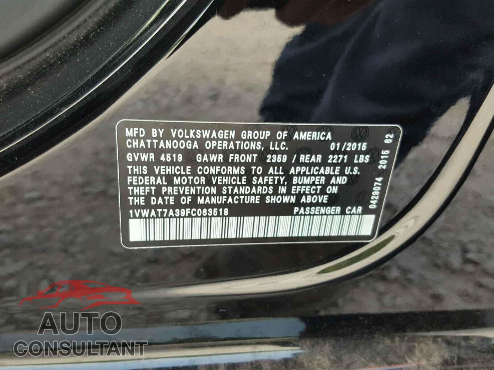 VOLKSWAGEN PASSAT 2015 - 1VWAT7A39FC063518