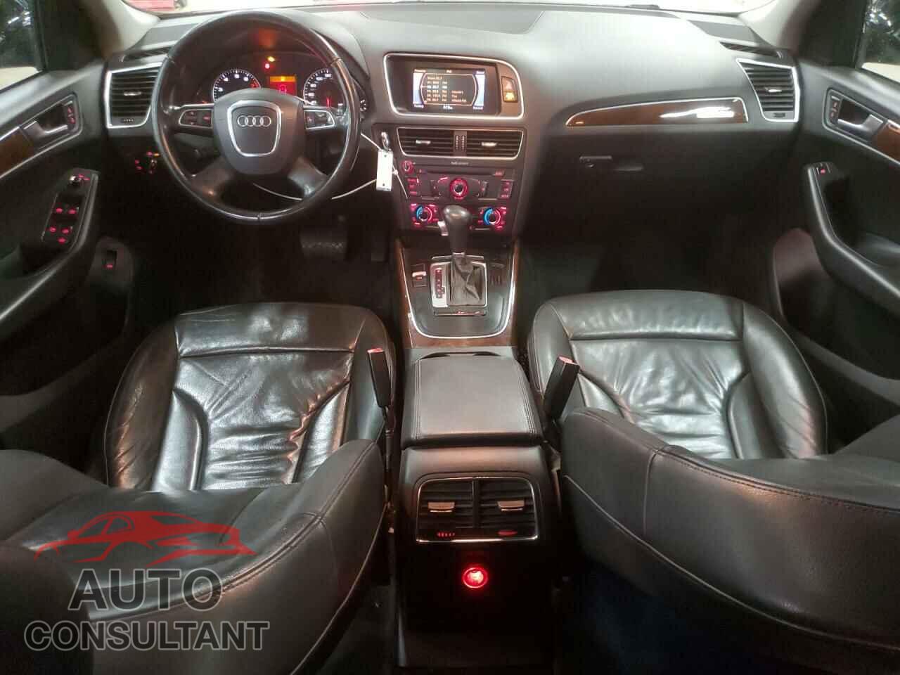 AUDI Q5 2011 - WA1CFAFP0BA031651