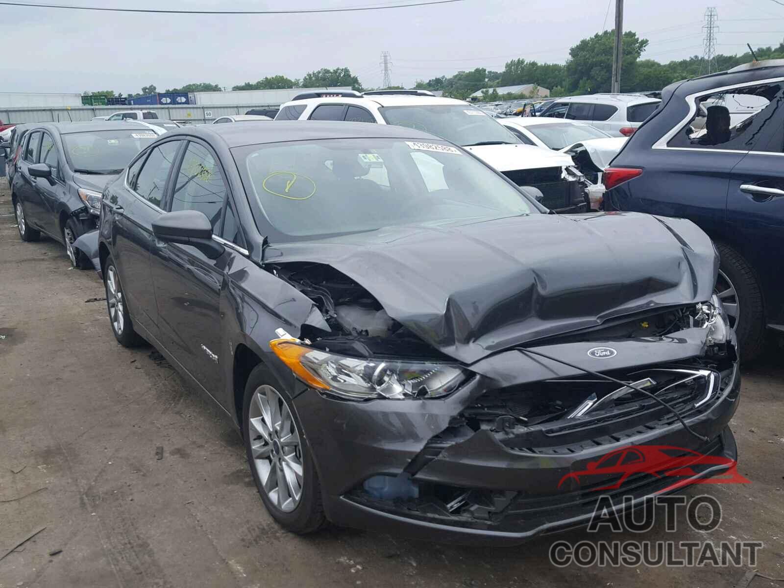 FORD FUSION 2017 - 3FA6P0LU1HR323463