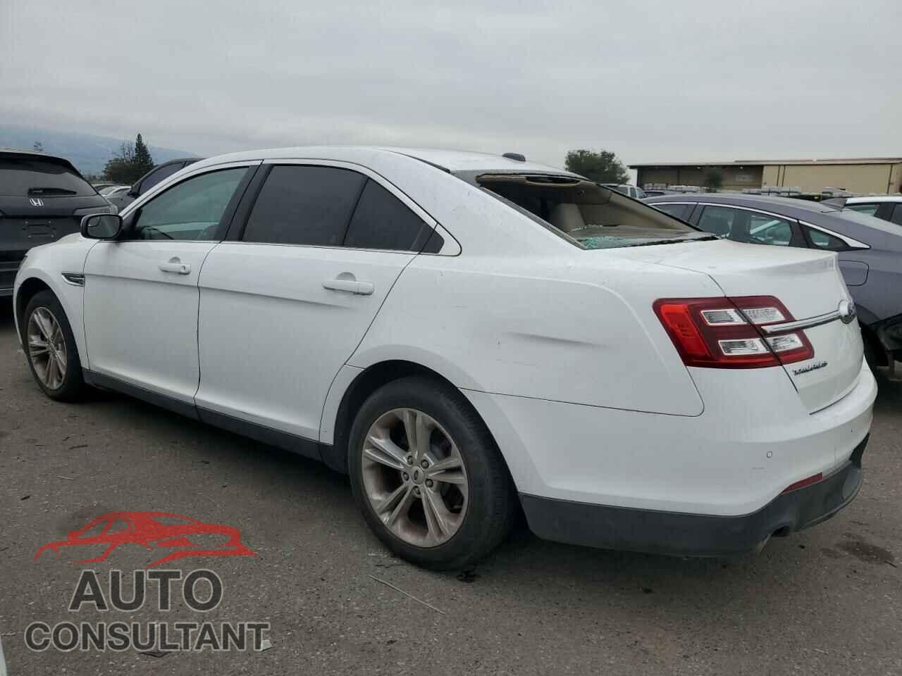 FORD TAURUS 2016 - 1FAHP2E85GG136592