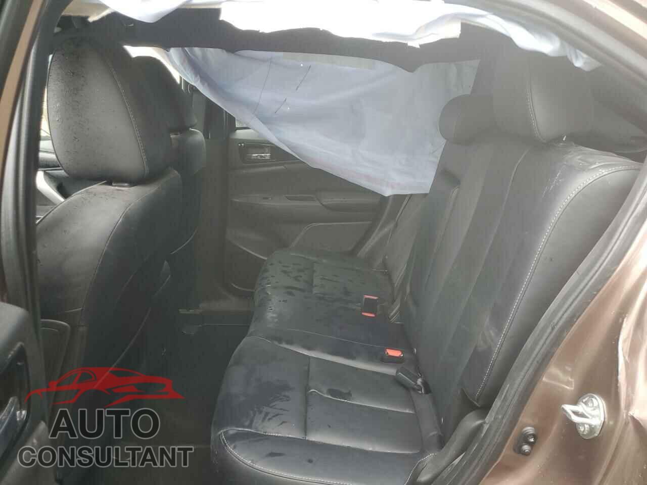 MITSUBISHI ECLIPSE 2024 - JA4ATWAA2RZ079776